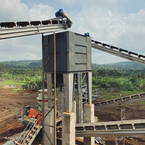 Brechanlage Polygonmach 350 tons per hour stationary crushing, screenin...