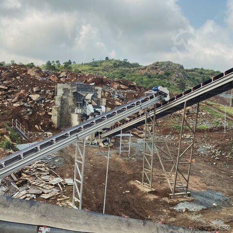 Brechanlage Polygonmach 350 tons per hour stationary crushing, screenin...