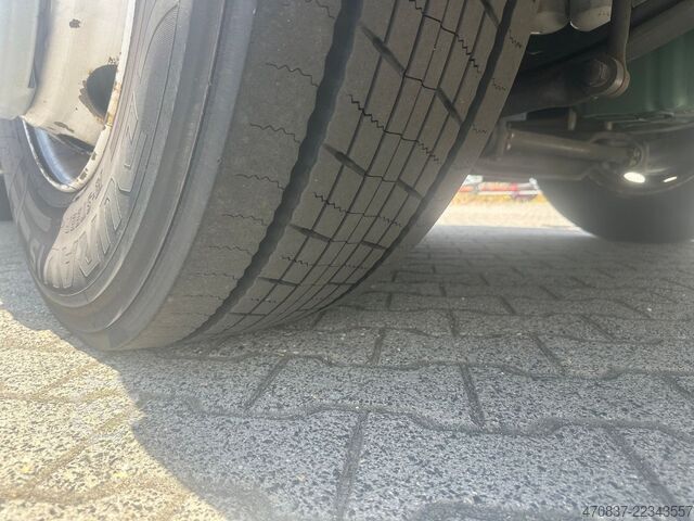 Standard tractor unit VOLVO FM 380 / VEB / 1 x Liege