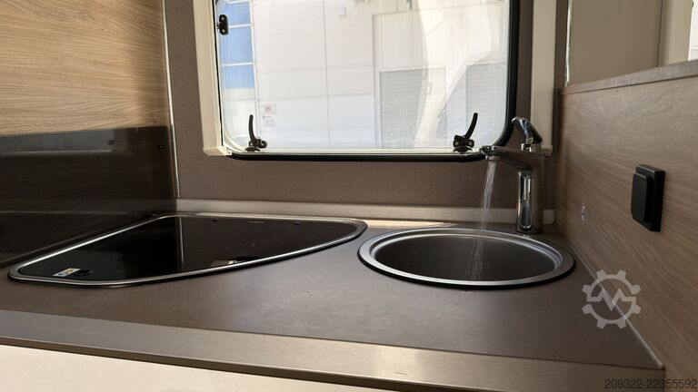Teilintegriertes Wohnmobil Fiat Ducato Weinsberg Carasuite 2024 | Cambio automatico | 5 posti letto
