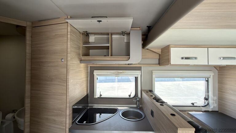 Teilintegriertes Wohnmobil Fiat Ducato Weinsberg Carasuite 2024 | Cambio automatico | 5 posti letto