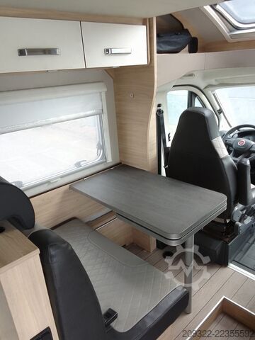 Teilintegriertes Wohnmobil Fiat Ducato Weinsberg Carasuite 2024 | Cambio automatico | 5 posti letto