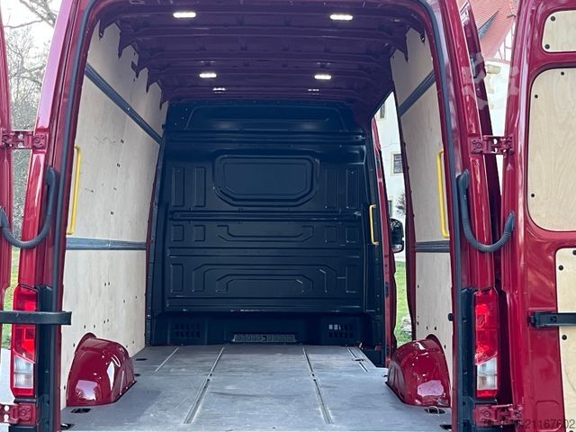 High top van VOLKSWAGEN CRAFTER 177 PS 4 MOTION OFFROAD REIFEN KLIMA