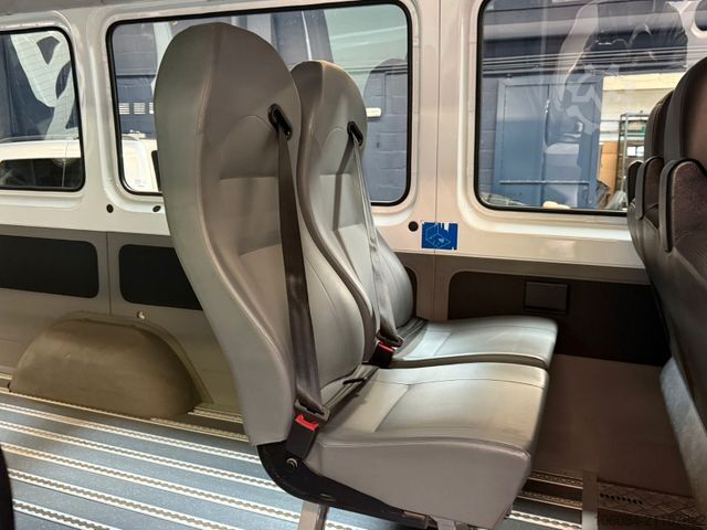 Kleinbus MERCEDES-BENZ Sprinter 316 MAXI 7 Sitze Klima AHK STHZ