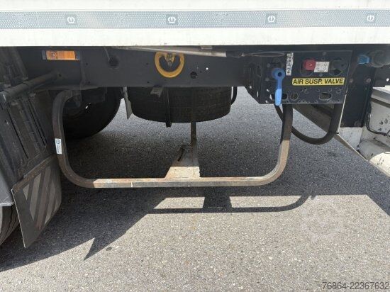 Low loader semitrailer KRONE KüHLAUFLIEGER,  THERMO KING SLXI 400, DOPPELSTOCK, SAF-ACHSEN