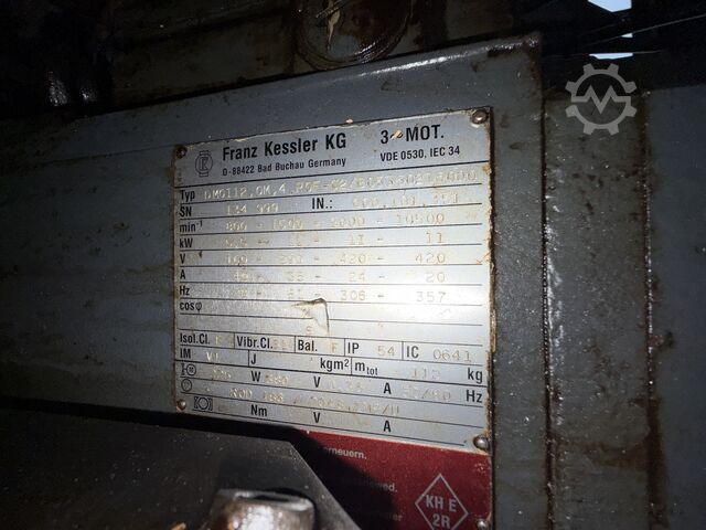 Vertikales Bearbeitungszentrum CHIRON FZ 18 L