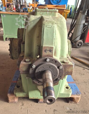 Aufsteck-Kegelstirnradgetriebe 3-stufig Flender KZA 360