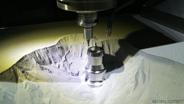 Hybrid additive machining center Matsuura LUMEX Avance-25