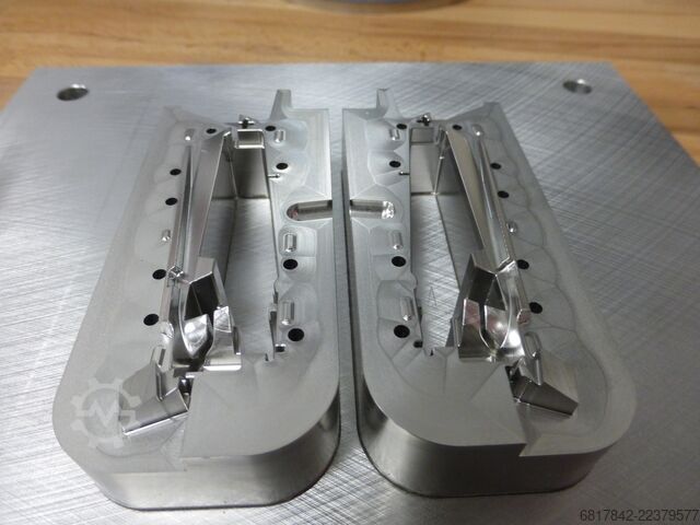 Hybrid additive machining center Matsuura LUMEX Avance-25