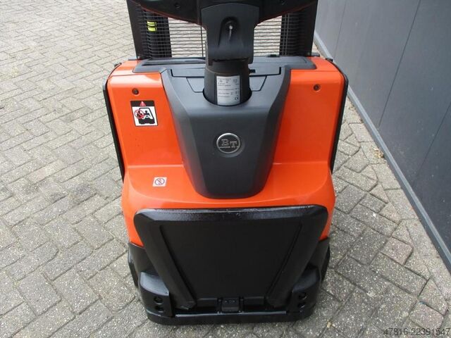Pallet stacker BT SWE120