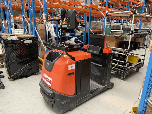 Manual stacker BT TSE 300