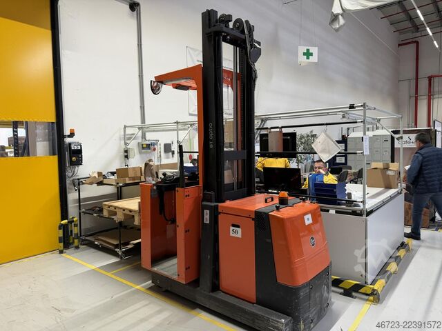 Manual stacker BT OME 100E