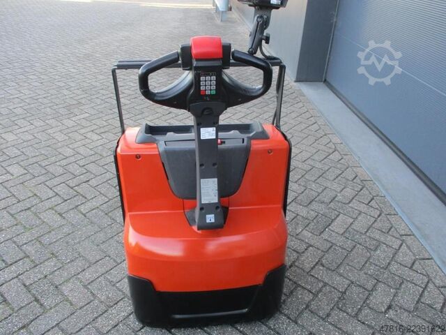 Pallet truck TOYOTA LWE160