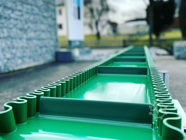 Flat conveyor belt infeed belt discharge die magnetprofis 2022011052