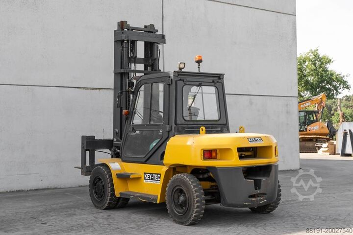 Forklift Komatsu FD 80-10