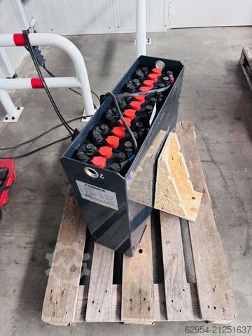 Antriebsbatterie Midac 24V Batterie 250 AH Bj.2016 65%