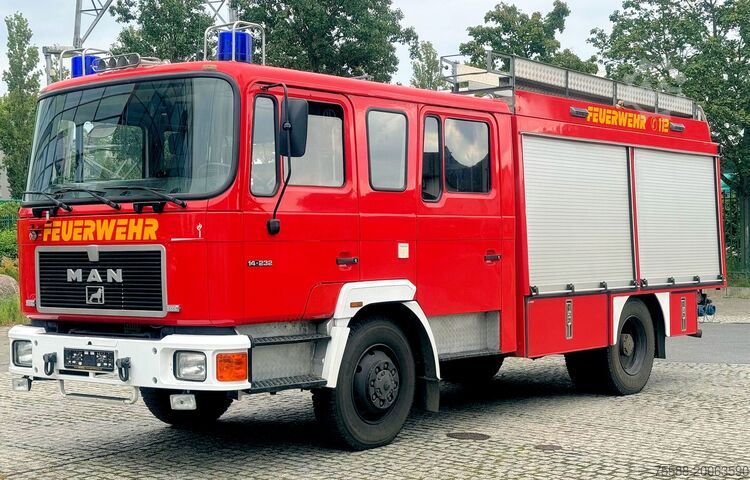 Fire engine, fire-fighting vehicle MAN 14.232 4x4 Allrad LF16/12 1.600 l Wasser