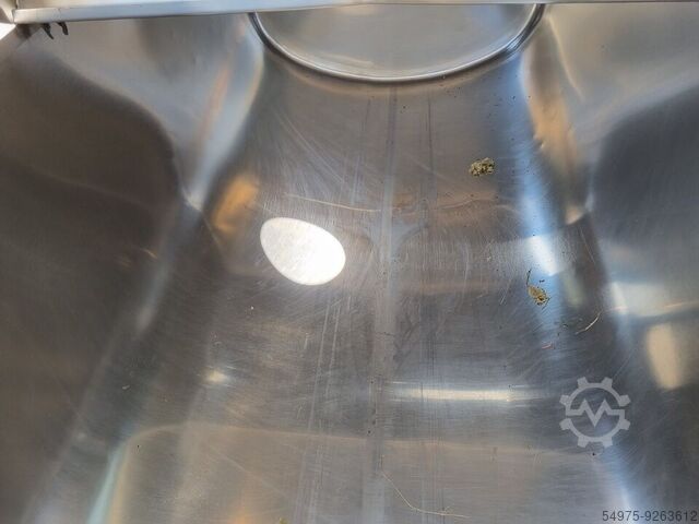 Stainless steel container with insulation  10694