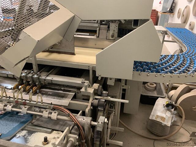 Kolbus DA 260 – automatische Deckenmaschine  