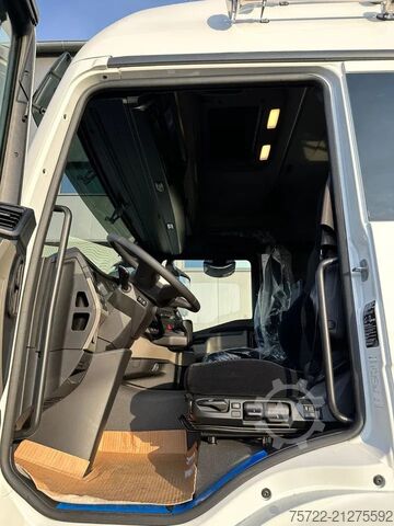 Chassis with cab MAN TGS 33.520 6x4 BL 3900mm Sofort Verfügbar