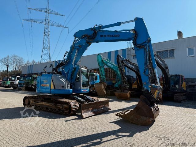 Kettenbagger NEW HOLLAND Kobelco E235 BSR-2 Nullheck Versteller MS21
