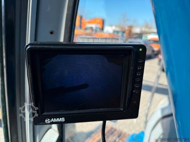 Kettenbagger NEW HOLLAND Kobelco E235 BSR-2 Nullheck Versteller MS21