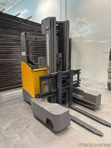 Vierwegestapler Jungheinrich ETV Q25