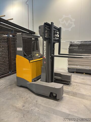 Vierwegestapler Jungheinrich ETV Q25