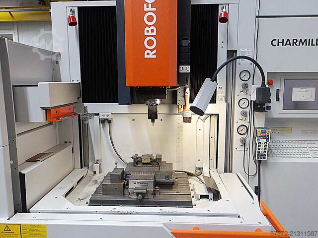 Senkerodiermaschine Charmilles Roboform 350