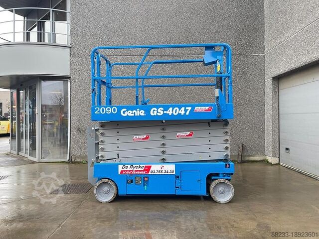 Aerial platform Genie GS4047