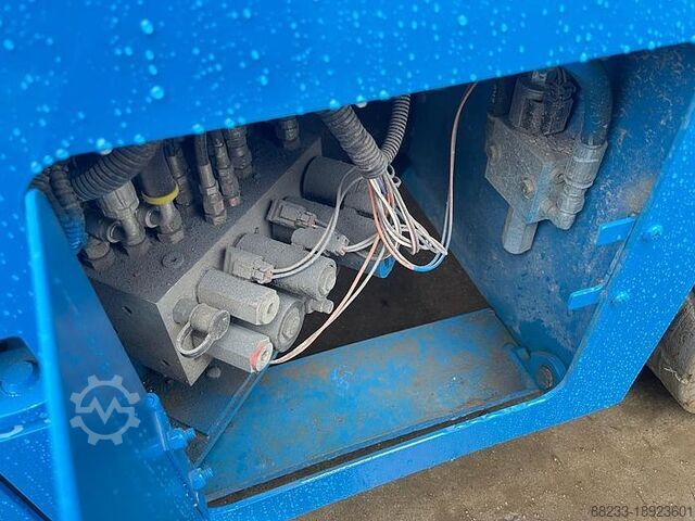 Aerial platform Genie GS4047