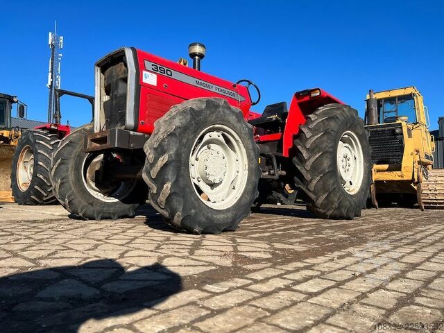 Traktor Massey Ferguson 390 4WD tractor