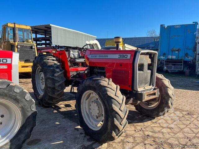 Traktor Massey Ferguson 390 4WD tractor