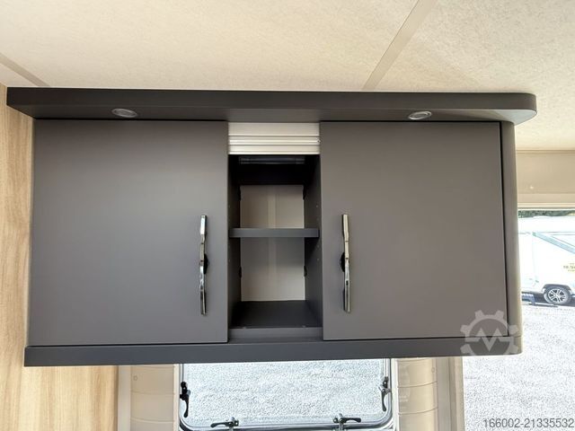 Wohnwagen HOBBY De Luxe 560 KMFe 3-er Etagenbett 2.000 kg