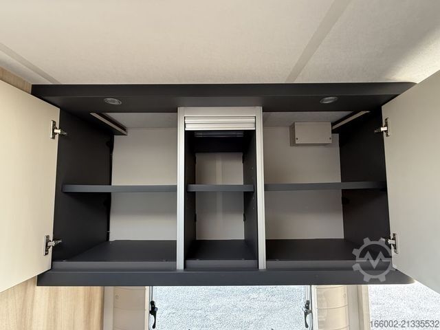 Wohnwagen HOBBY De Luxe 560 KMFe 3-er Etagenbett 2.000 kg