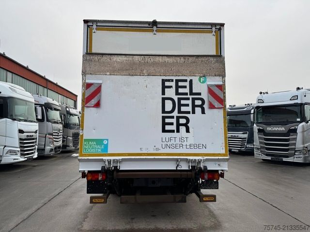 LKW mit Kofferaufbau MERCEDES-BENZ ATEGO 818 * ANFAHUNFALL * MOTOR LÄÜFT *