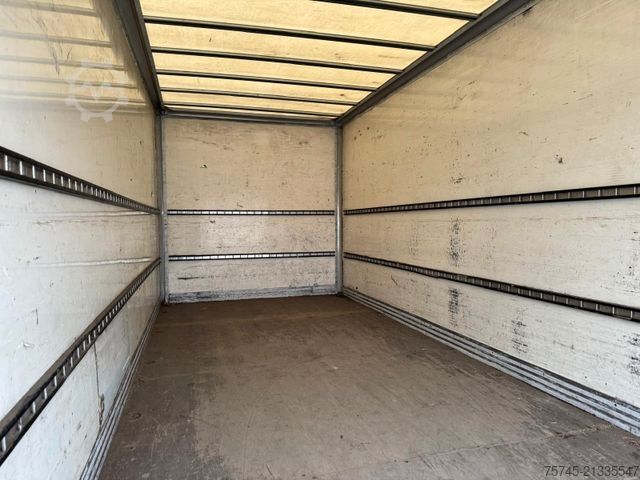 LKW mit Kofferaufbau MERCEDES-BENZ ATEGO 818 * ANFAHUNFALL * MOTOR LÄÜFT *