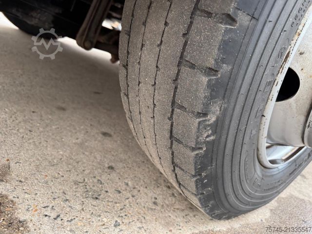 LKW mit Kofferaufbau MERCEDES-BENZ ATEGO 818 * ANFAHUNFALL * MOTOR LÄÜFT *