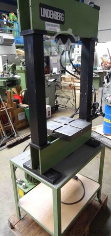 Hydraulic press A. Lindenberg LP