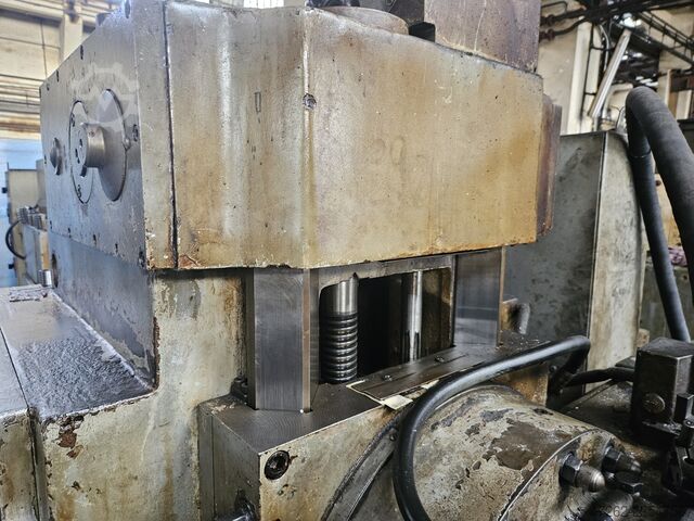Zahnrad-Abwälzfräsmaschine CUGIR FD 250 400 630 and 900