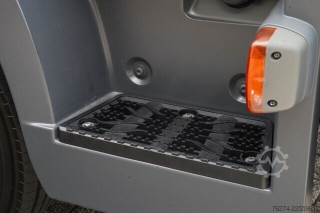 Box truck MAN TGL 8.190 Koffer LBW Automatik Anhängerkupplung
