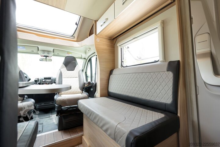 Wohnwagen/Wohnmobil Fiat Ducato Weinsberg Carasuite 2020 | Completamente accessoriato | 5 posti let