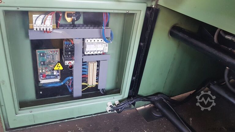 Hydr. Univ. Ausklinkmaschine INDUMASCH V 206