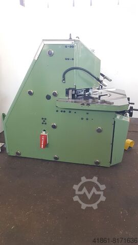 Hydr. Univ. Ausklinkmaschine INDUMASCH V 206