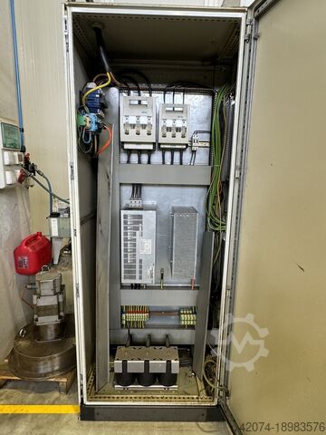 Gear milling machine Liebherr L3002