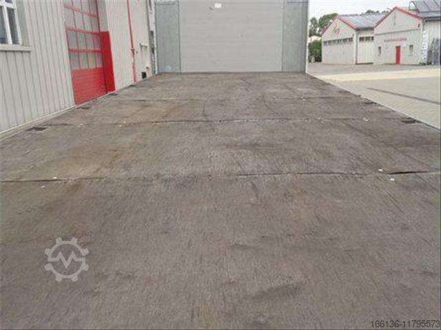 Flatbed open Fliegl TPS 180 Mega-E Plateau