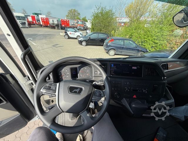 Heavy-duty truck MAN 35.520 8x4 Fassi F800 RA2.28 OHNE ABSTÜTZÜBERWA.