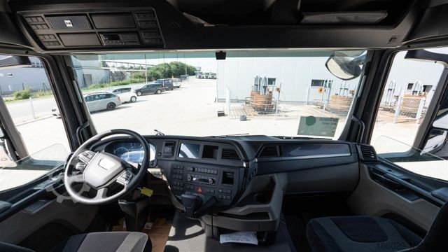 Spezial-LKW MAN MAN 35.470 8x2 Kran F710 RA2.26