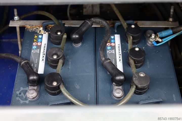 Scissor lift Holland Lift Ecostar HL-7814 Electric, 10m Working Height, 450k