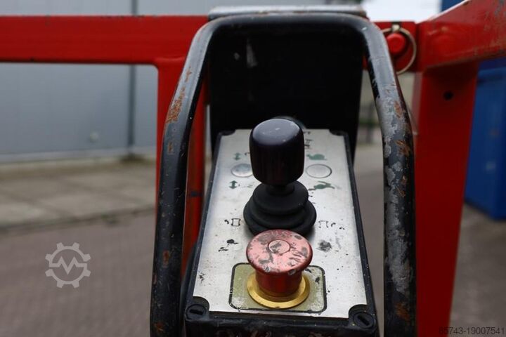 Scissor lift Holland Lift Ecostar HL-7814 Electric, 10m Working Height, 450k